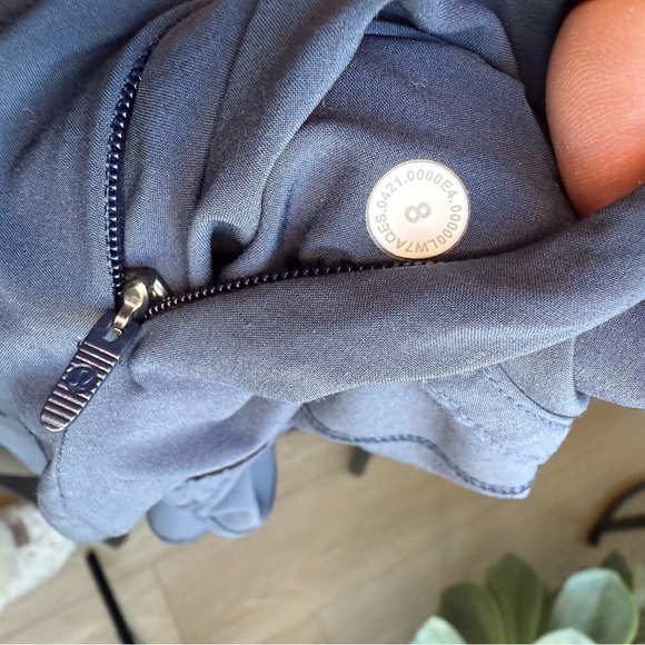 lululemon Black and Navy bundle size 8, 5inch Track That HR lined shorts - Picture 3 of 14